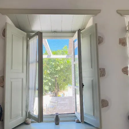 Villa Agnanti House Sapsila