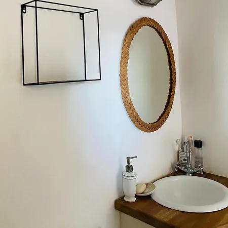 Agnanti House فيلة *