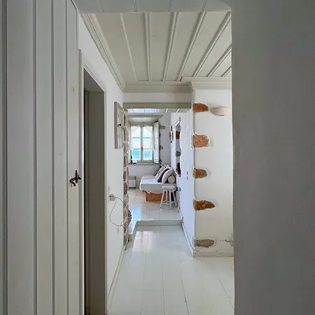 Villa Agnanti House *