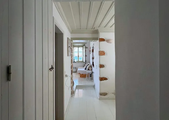 Villa Agnanti House *