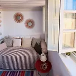 Agnanti House