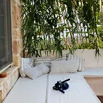 Agnanti House Sapsila