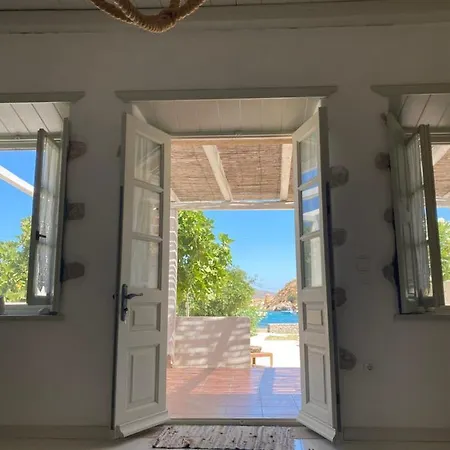 Agnanti House