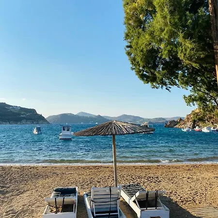 Agnanti House Villa