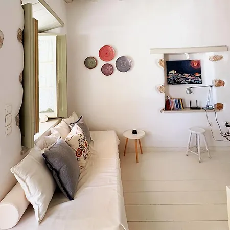 Agnanti House فيلة