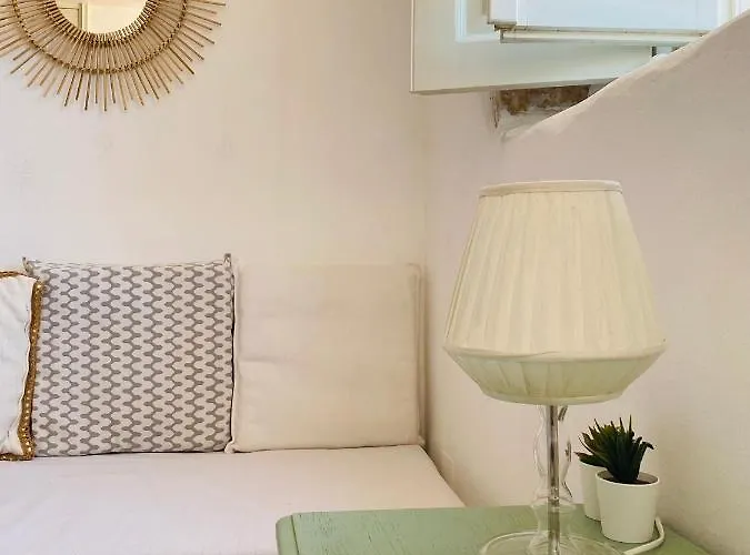 Agnanti House Villa *