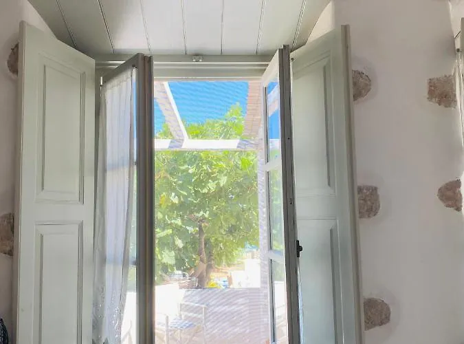 Villa Agnanti House Sapsila