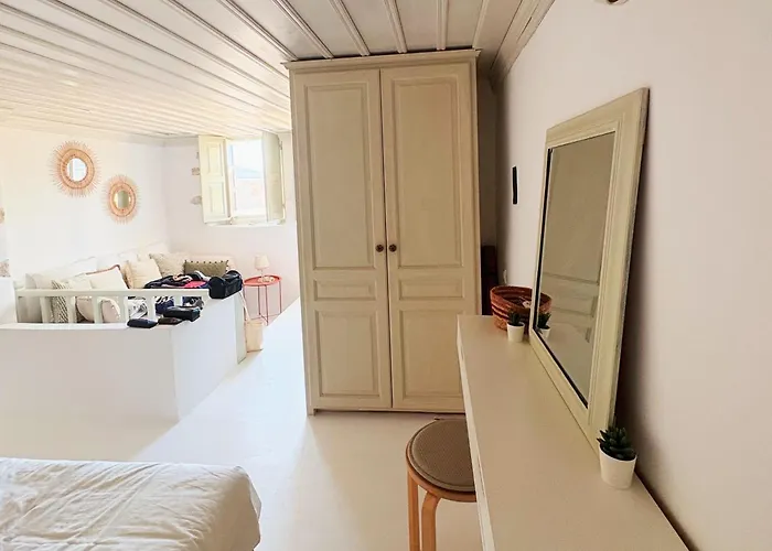 Agnanti House Sapsila